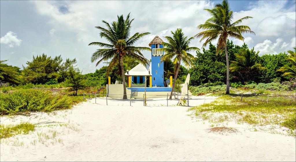 Beach Front House At Puerto Morelos Villa Exterior photo