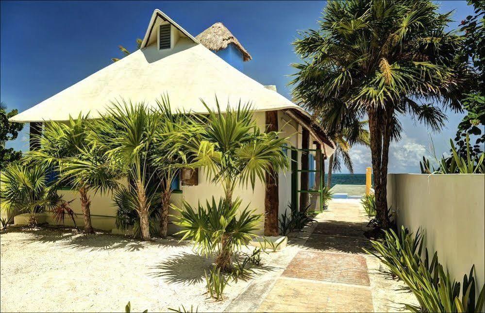 Beach Front House At Puerto Morelos Villa Exterior photo