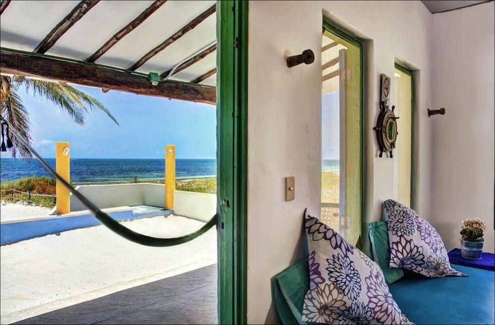 Beach Front House At Puerto Morelos Villa Exterior photo