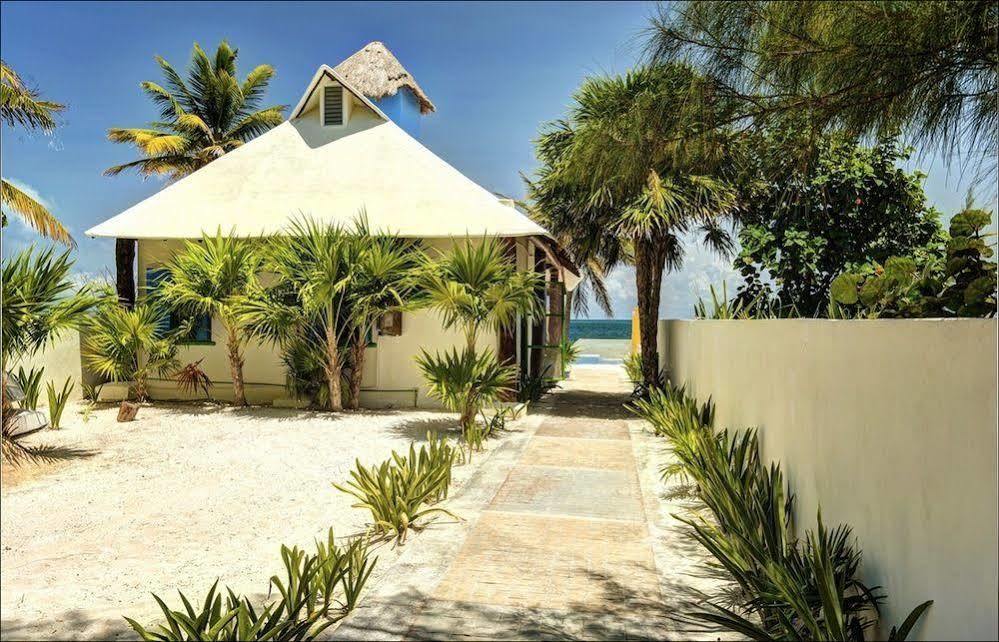 Beach Front House At Puerto Morelos Villa Exterior photo